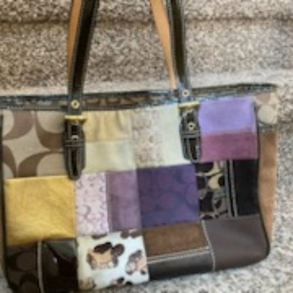 GENUINE COACH HOLIDAY PATCHWORK TOTE No. J05S-9499 MULTICOLOR - Picture 1 of 4
